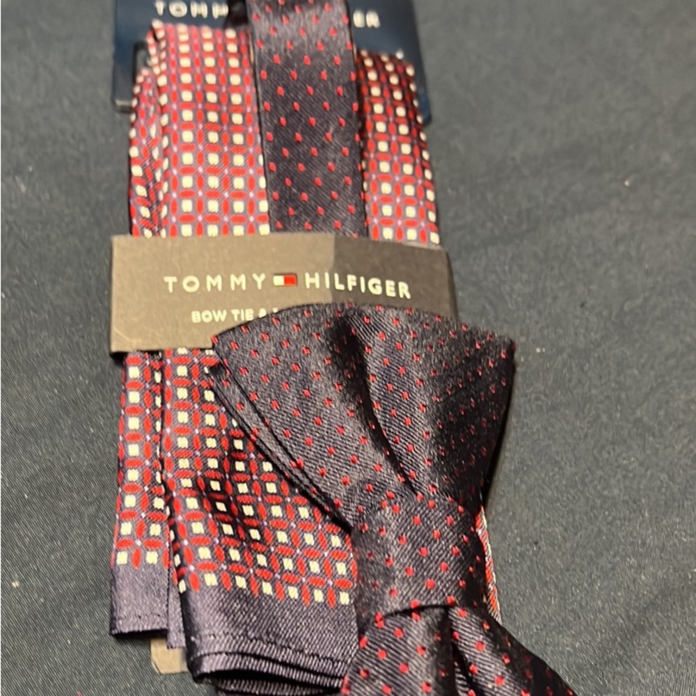 tommy hilfiger bow tie an pocket square nwt